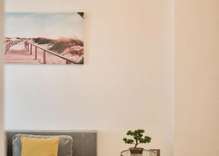 Anda Pool مامايا