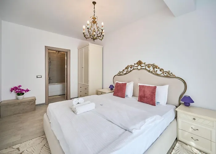 Anda Pool * مامايا