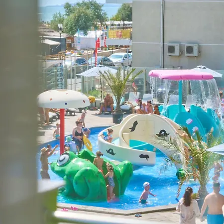 Apartment Anda Pool Mamaia