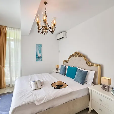 Anda Pool Apartment *