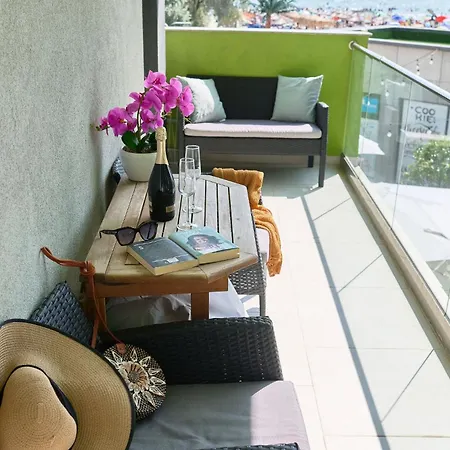 Apartment Anda Pool Mamaia