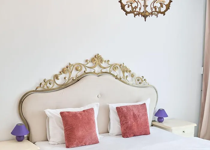 Anda Pool Apartament Mamaja