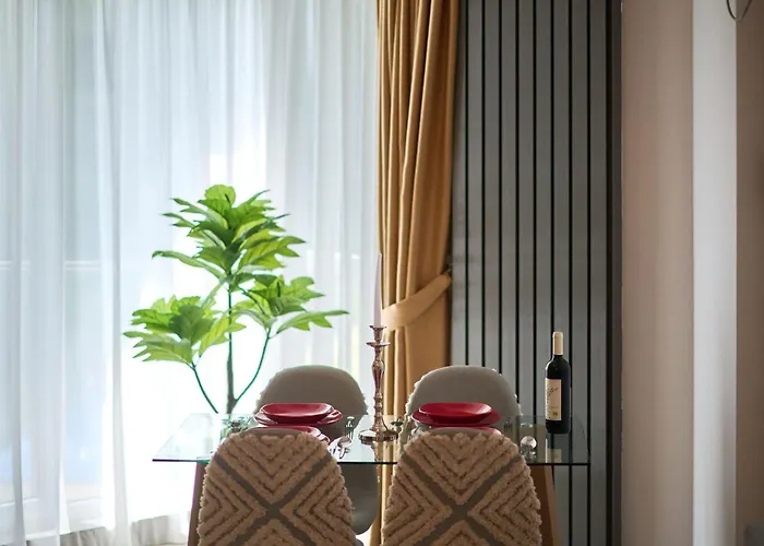 Anda Pool Apartament Mamaja