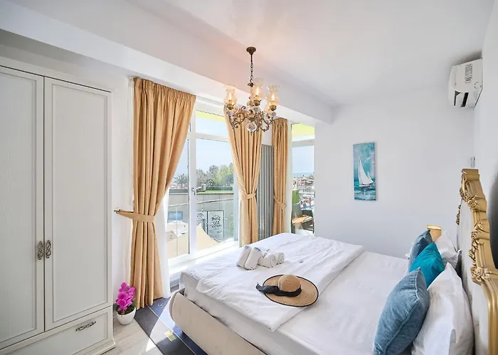 Anda Pool Apartament Mamaja